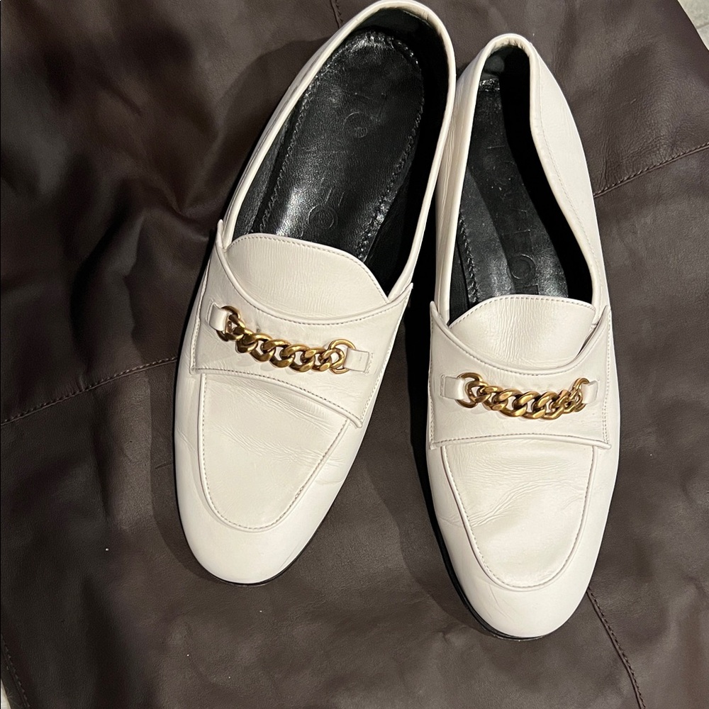 Tom Ford White Leather Loafers with Gold Chain